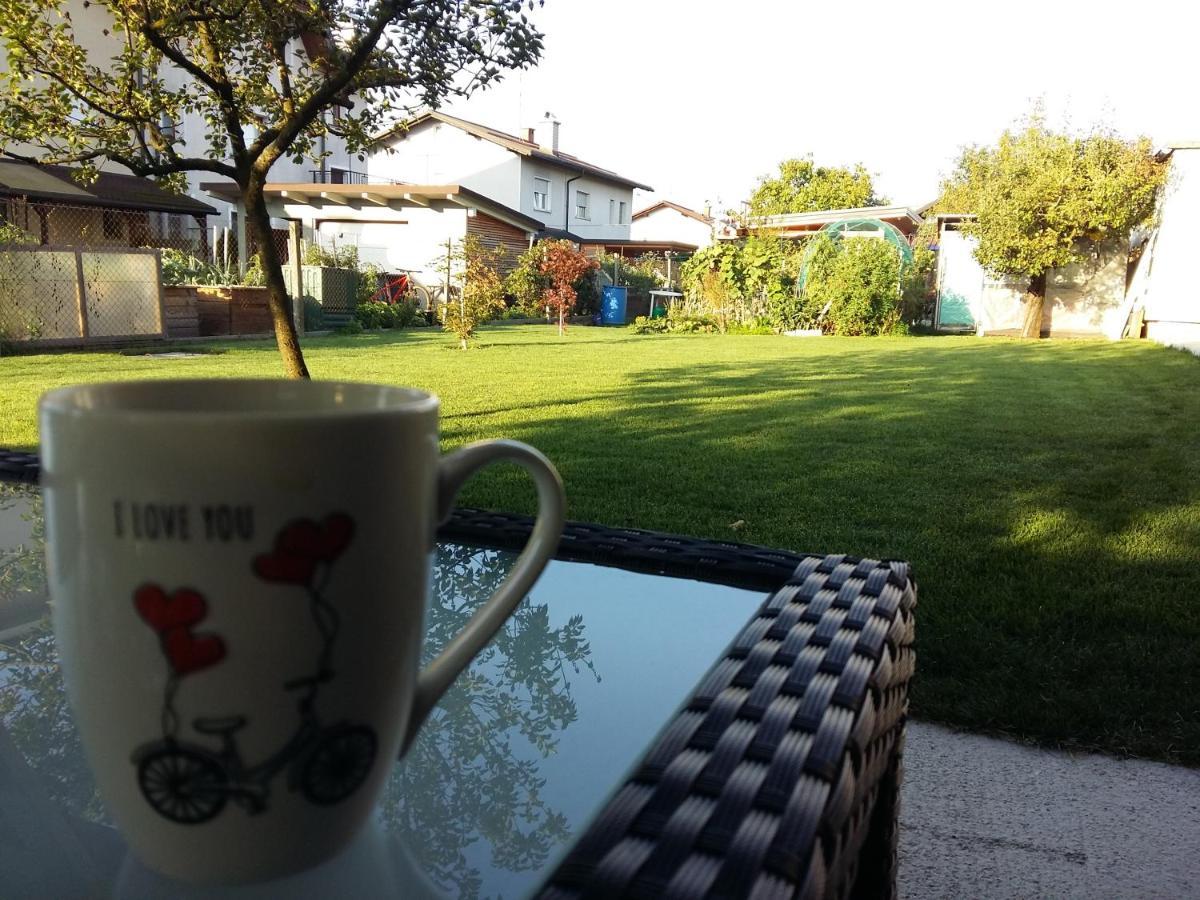 Morning Coffee Lägenhet Ljubljana Exteriör bild
